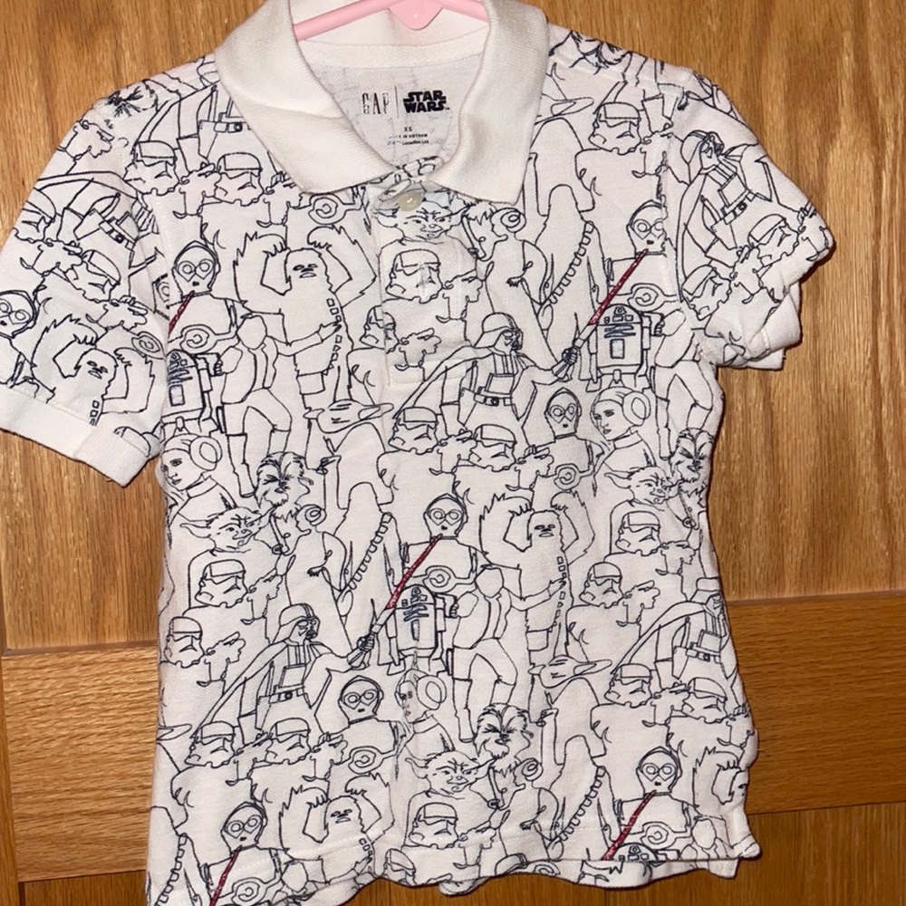 Boys Gap Star Wars polo shirt. Size XS